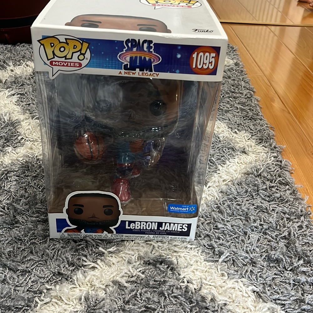 Lebron James-Space Jam-Funko Pop- Mega size
